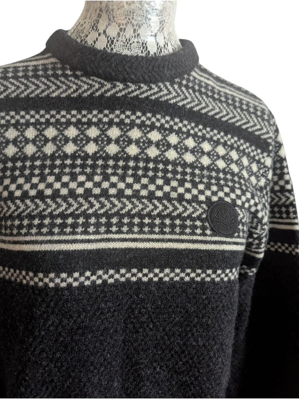 Vintage FRED PERRY Lambswool Charcoal and Cream Fair Isle Crewneck Sweater - Picture 6 of 13